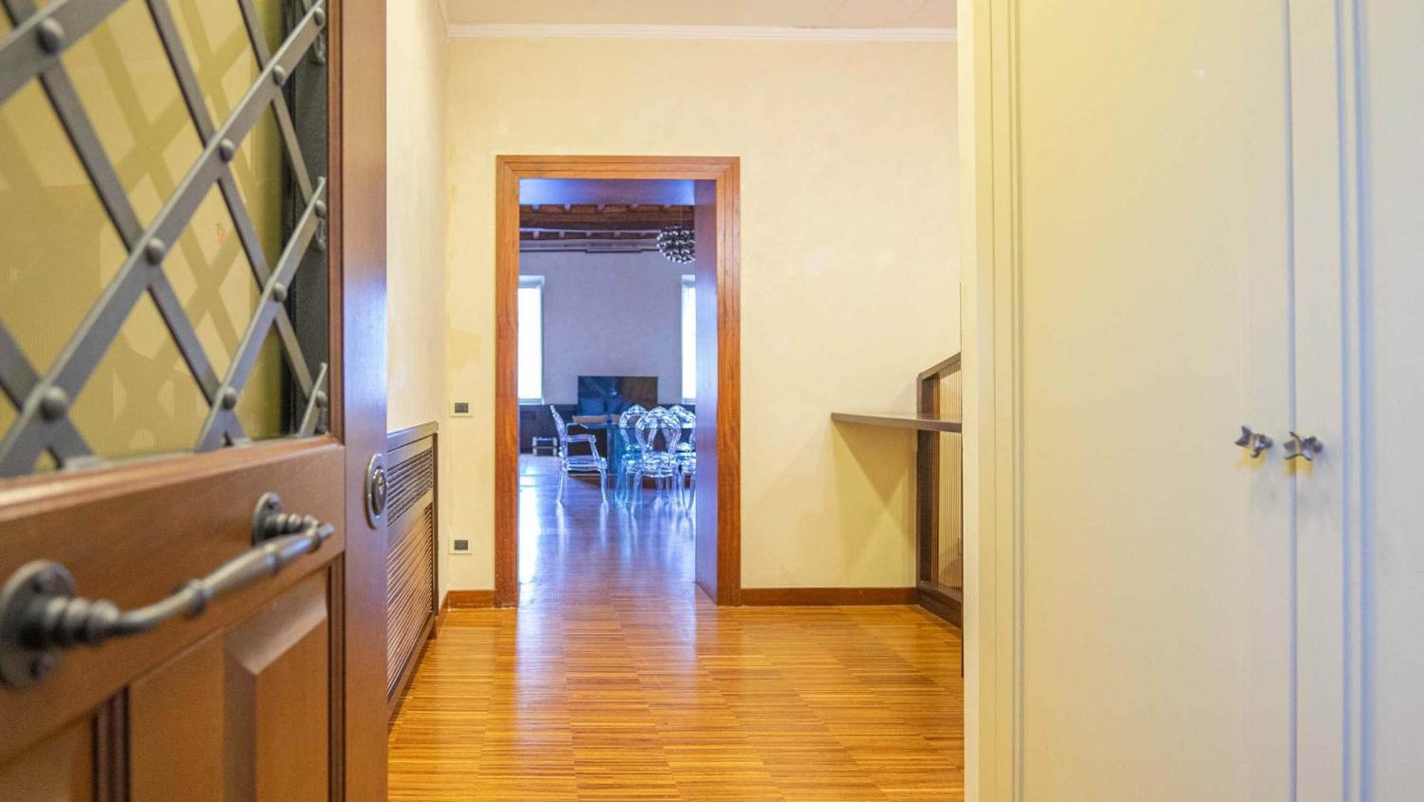 Piazza Venezia Charming Apartments With View Rome Exterior photo